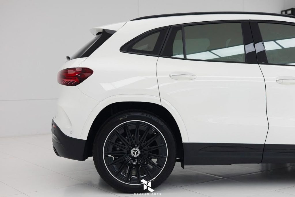 Benz GLA ใช้ผลิตภัณฑ์ Super Gloss