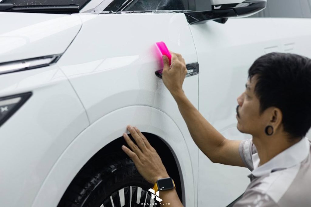 ติดฟิล์มใสกันรอย Xpeng X9 EVOMAX 75E