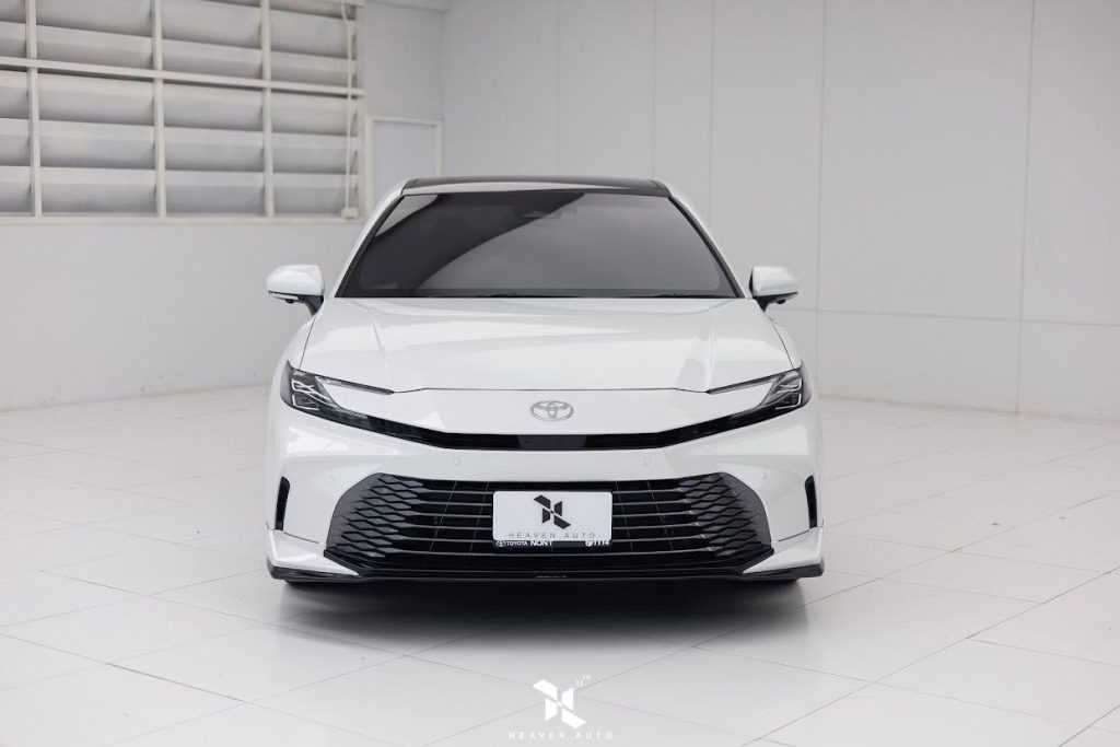 เคลือบเซรามิก Toyota Camry Super Gloss